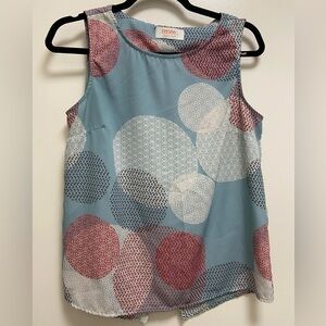 ReneeC women’s sleeveless top size small